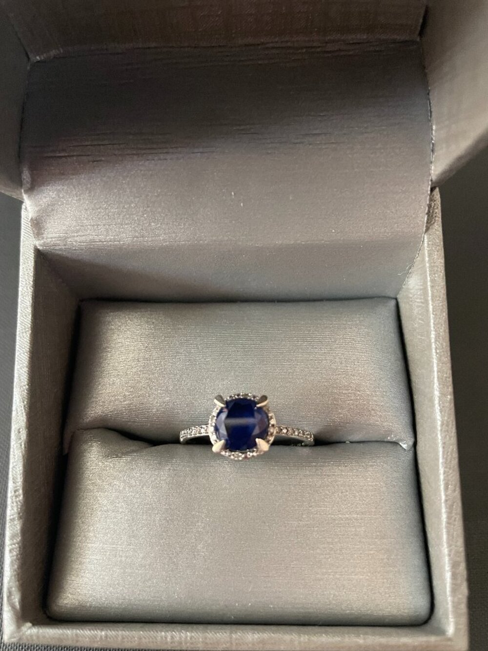10K White Gold and lab-created Sapphire Ring with Diamond Chips- Approx size 9 - Picture 2 of 8